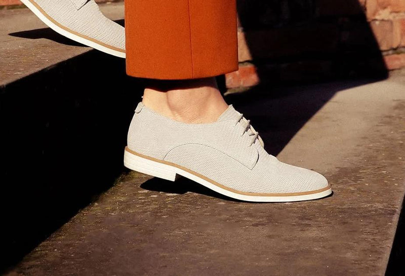 Damen-Schnürschuhe