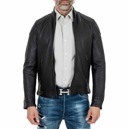 Schwarze Herren-Bikerjacke aus echtem Leder in schmaler Passform mit besonderen Schulterpartien von Rindway