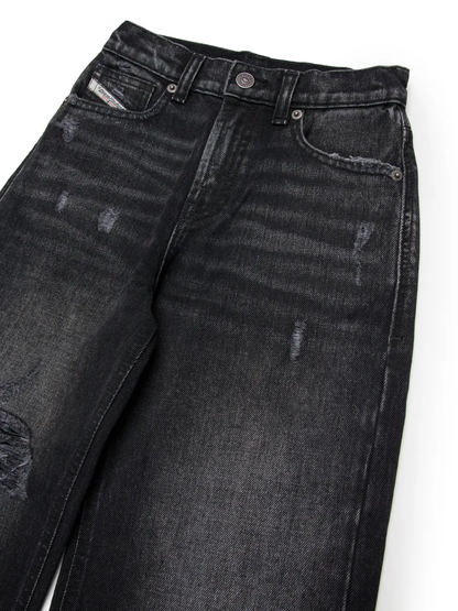 Diesel jeans gamba larga Argjx in denim rigido lavaggio nero