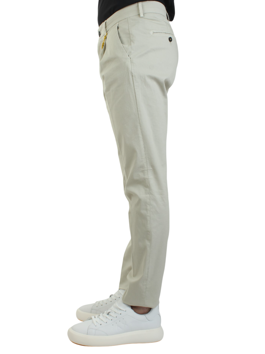 Manuel Ritz pantaloni slim fit con pinces beige
