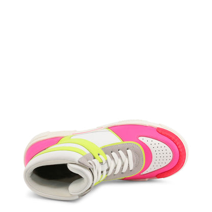 Ich liebe Moschino-Ledersneaker