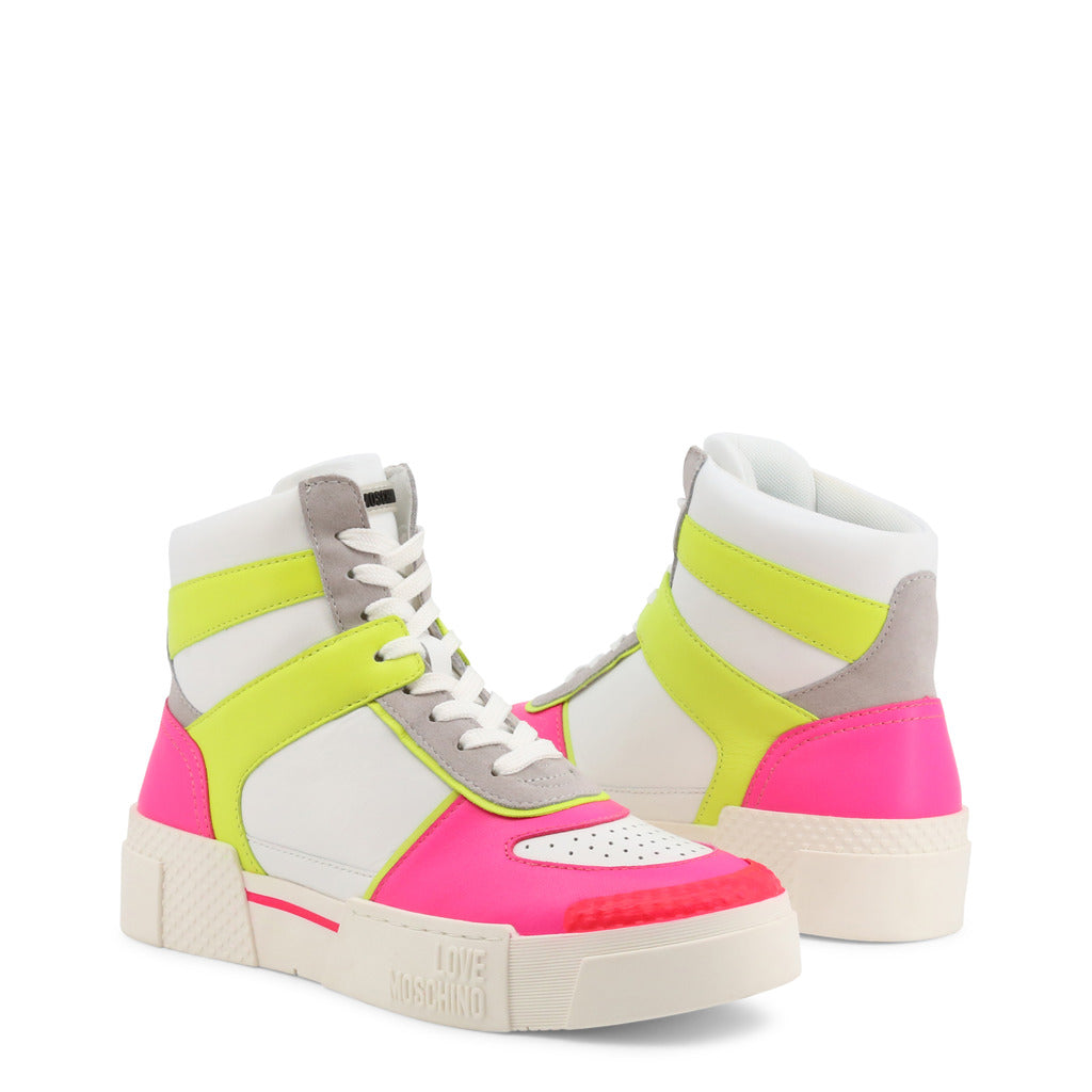 Ich liebe Moschino-Ledersneaker